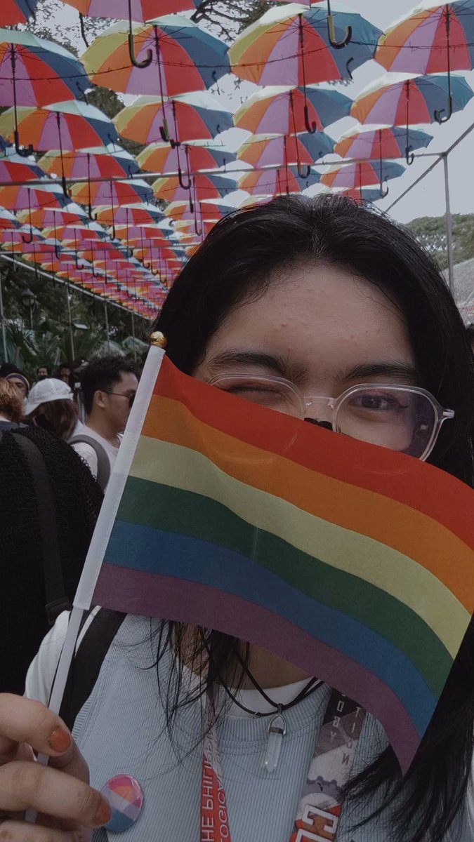 alistdy's tweet image. First pride 🫶🏻🌈