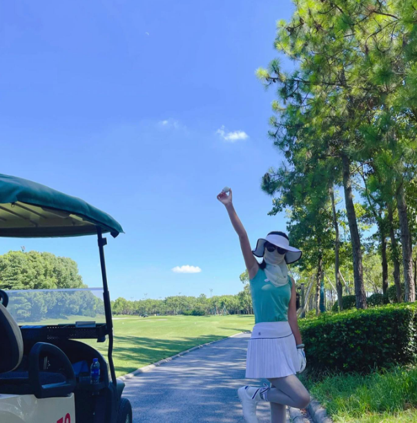 good_lif's tweet photo. What course did you play? #gold #gold #gold https://t.co/LMIszQyOAm