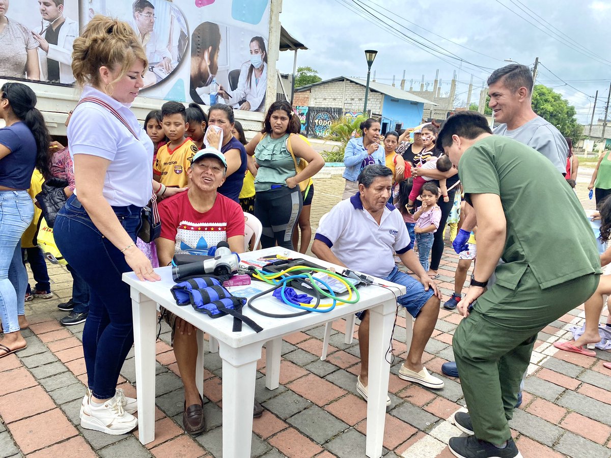 zolandapluasec's tweet image. Siempre defenderé el derecho a la #salud gratuita y de calidad, por eso acudí a #Balao este sábado a médicos de la Fundación Acción Social Daule y Grupo Emanuel, para atender a más de 200 habitantes de este cantón . 

#ZolandaPlúas #ServirConEl❤️