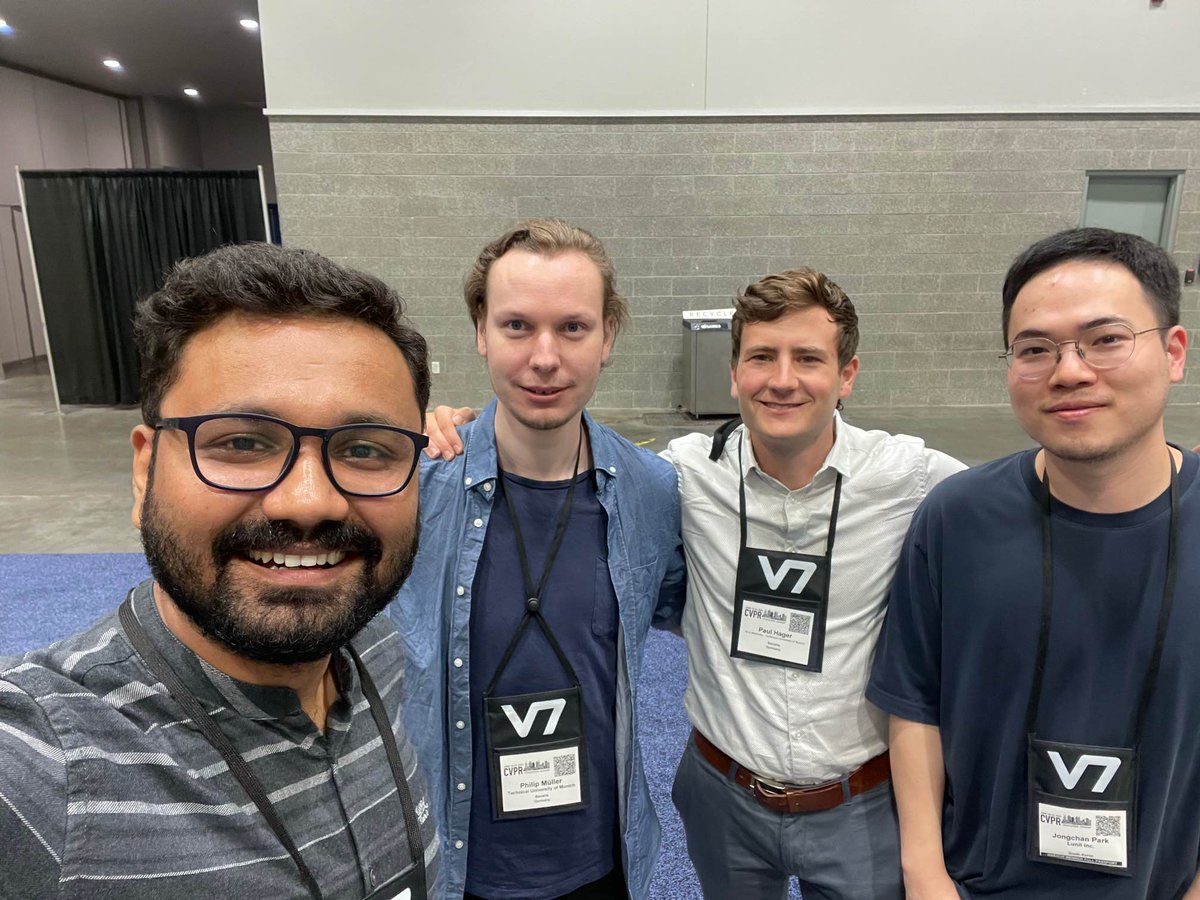 #CVPR2023 was 🔥🔥.
Was attending my first conference and was amazing.  
Presented our work and had insightful discussion. 
So many poster pictures waiting to be looked at 🙈🙈.
@CVPR