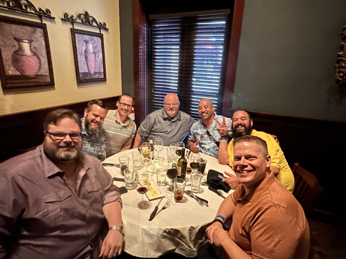 kanovimack's tweet photo. Top Guy Dinner at Connor’s! #TGW2023 @Rafe2112 @adfreeshows https://t.co/uXyI0edsEz