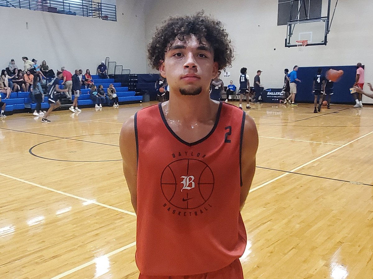 AndrewForce8's tweet photo. Nyziah Whaley (Baylor School) https://t.co/6vJWKc1wmG