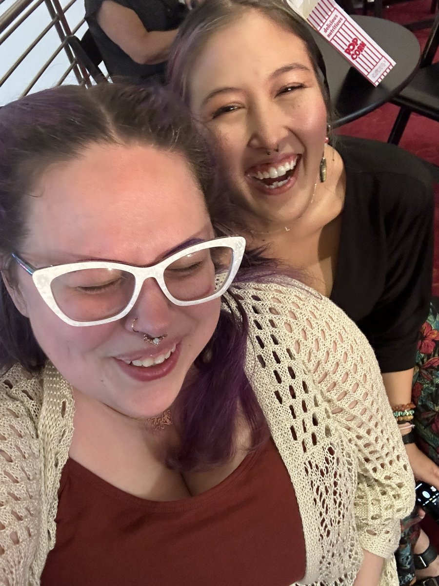 TinkerHell1020's tweet image. Last show of the @tpac season and I’m here with my girl Kellcie! Let’s goooooo!!!!

#TPAC #DrinkWithTink #Besties #1776TheMusical