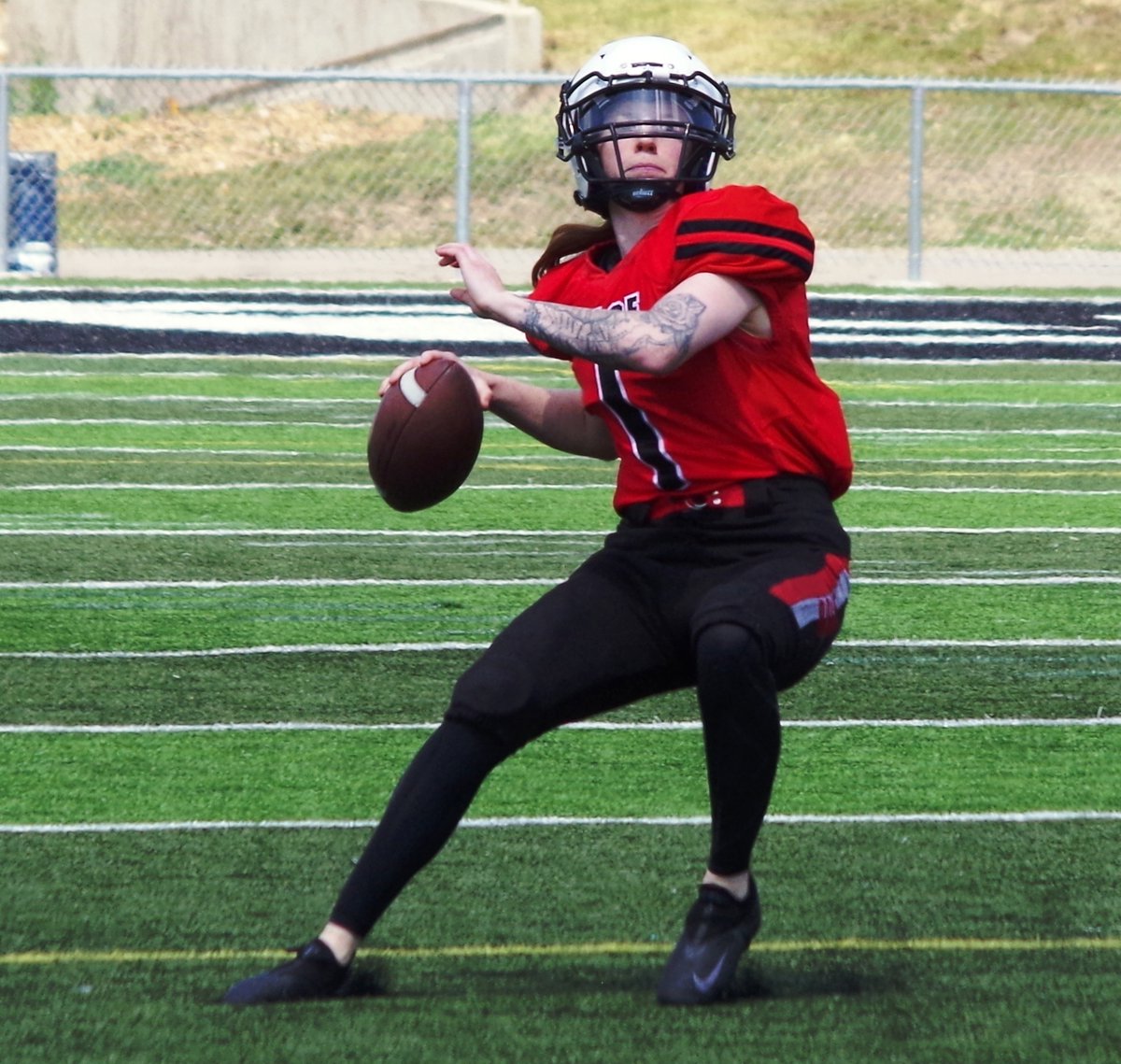 The MVPs of the #WWCFL title game were running back Sarah Wright for the <a href="/ValkyriesYXE/">Saskatoon Valkyries</a> and quarterback Morgan Lindstein for the #Calgary #Rage. The #Valkyries took the contest 40-0.