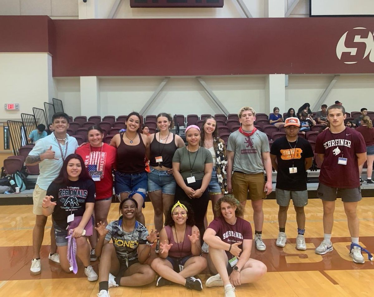 Had a blast these past 2 days <a href="/SchreinerU/">Schreiner University</a> Freshman Orientation, and even got to meet some of my future wrestling teammates!
<a href="/su_wwrestling/">Schreiner Womens Wrestling</a> @SchreinerMWR <a href="/SUMountaineers/">Schreiner Athletics</a> #SUBaby