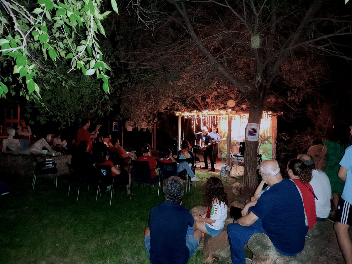 ramirezexposure's tweet photo. Qué buenos momentos en comunidad. ¡Irrepetible!
La vida son días como los de hoy. Gracias por todo. 💙❤️🙌
#marcjonson
#ramirezexposure
#cicelyvirtual https://t.co/h0lmEbE9PN