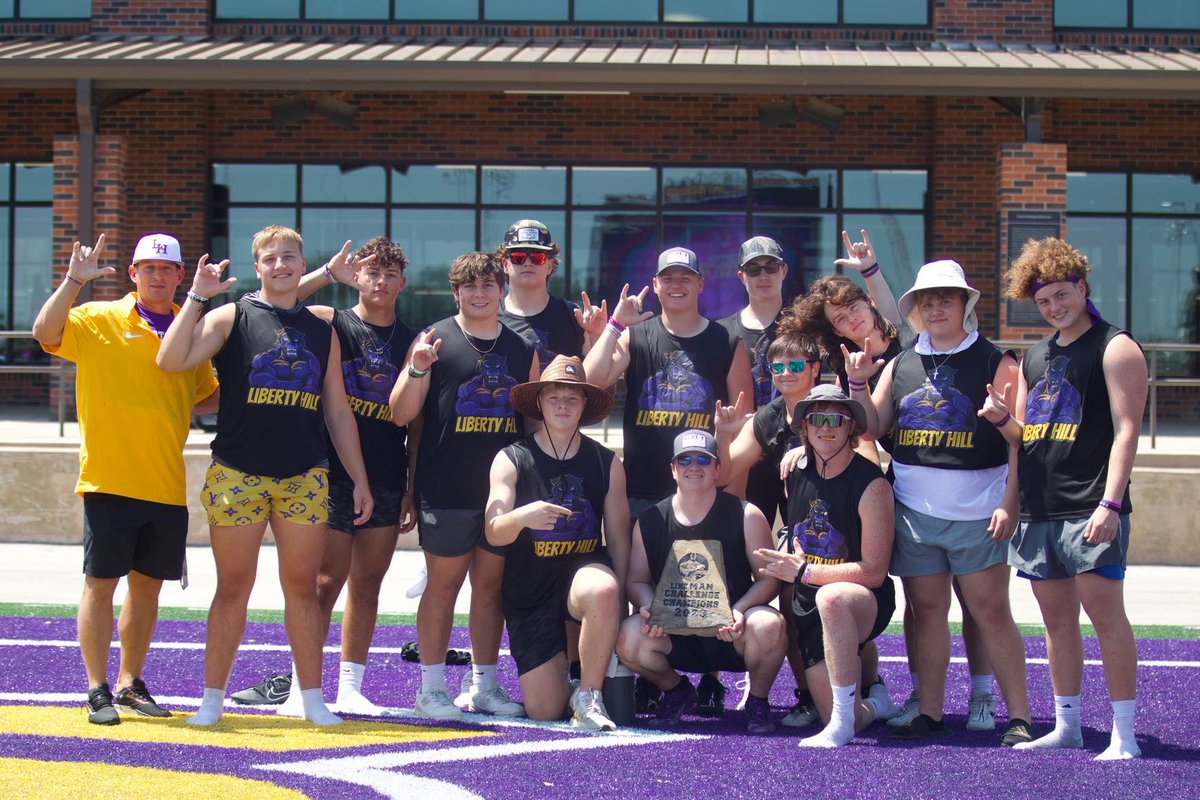 aidanmerchant25's tweet photo. So proud of y’all.
We won State!!!! @AlisterVallejo @langwell_parker @BigBodyBusines1 https://t.co/o6AHaZBazF