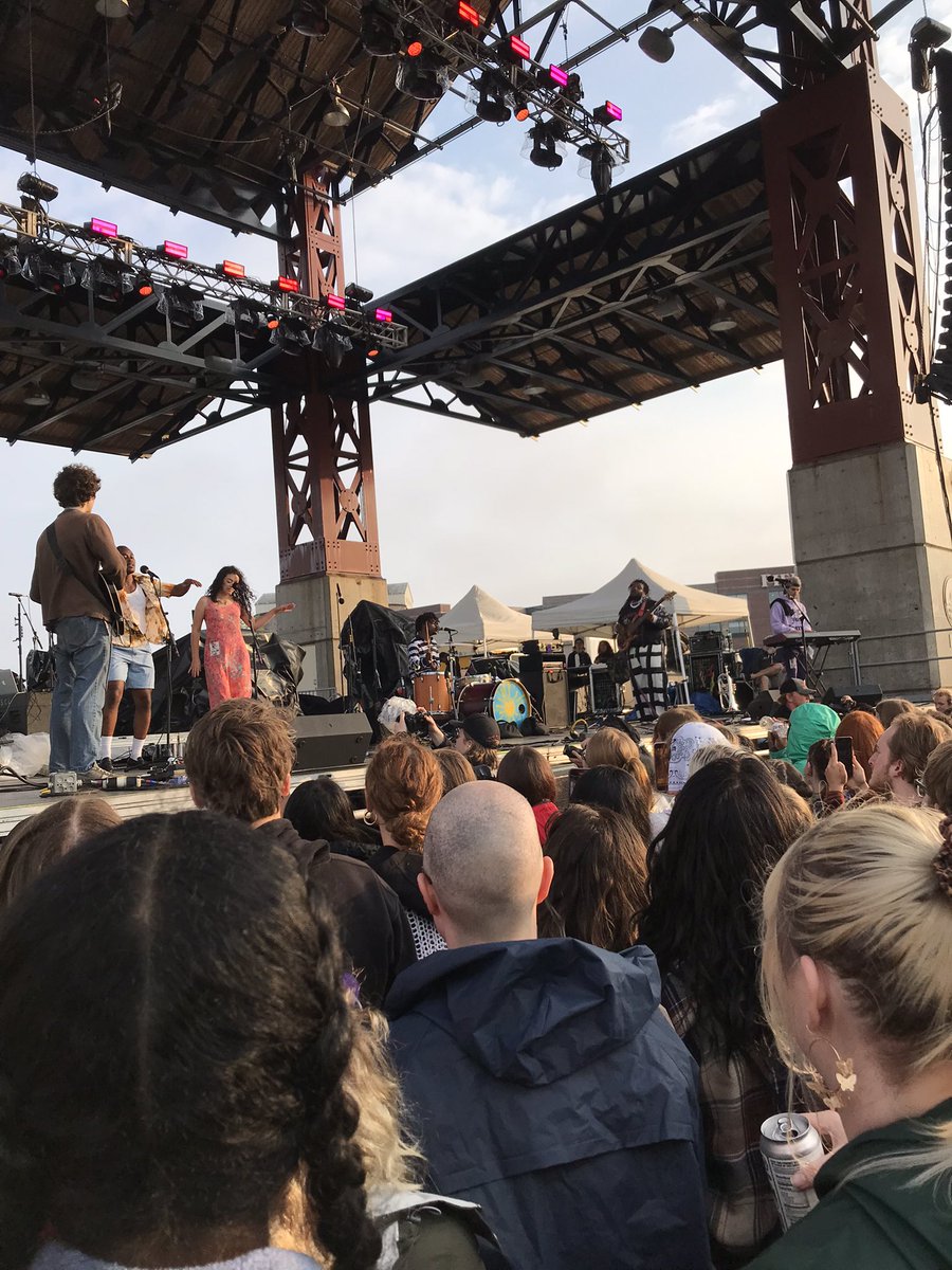 Great opening set from <a href="/miloemusic/">miloe</a> at <a href="/BayfrontDuluth/">Bayfront Park</a> . <a href="/thehalocline/">hippo campus</a> coming up next!