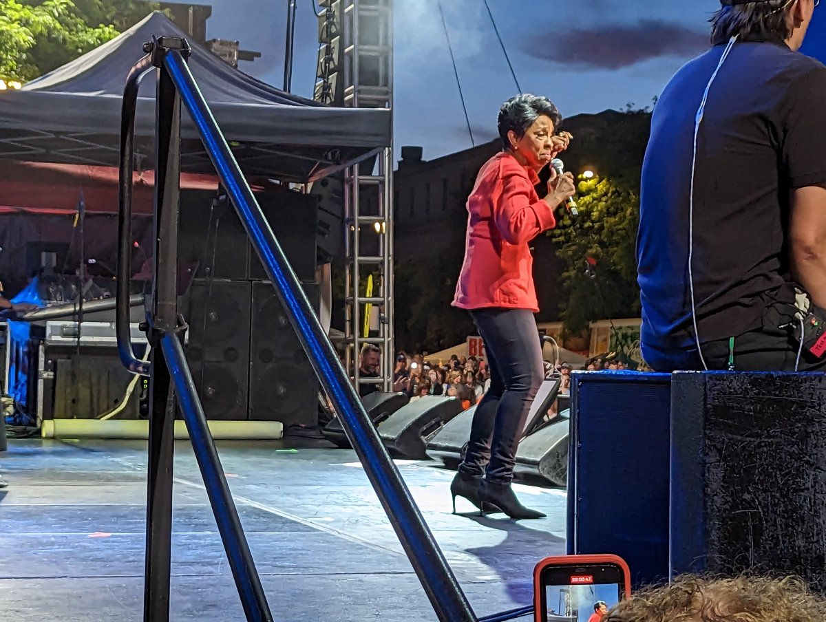 Immortal. Incredible. In Clinton Square! The great Gladys Knight!