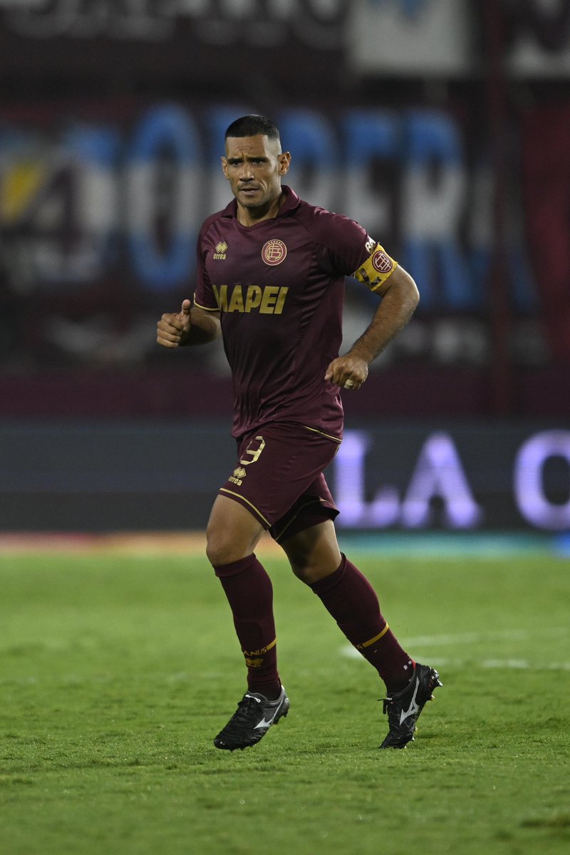 david9caruso's tweet image. Se cansó de ser el mejor 9 y decidió ser también el mejor 10 del fútbol argentino. Simplemente JOSE SAND 🔥