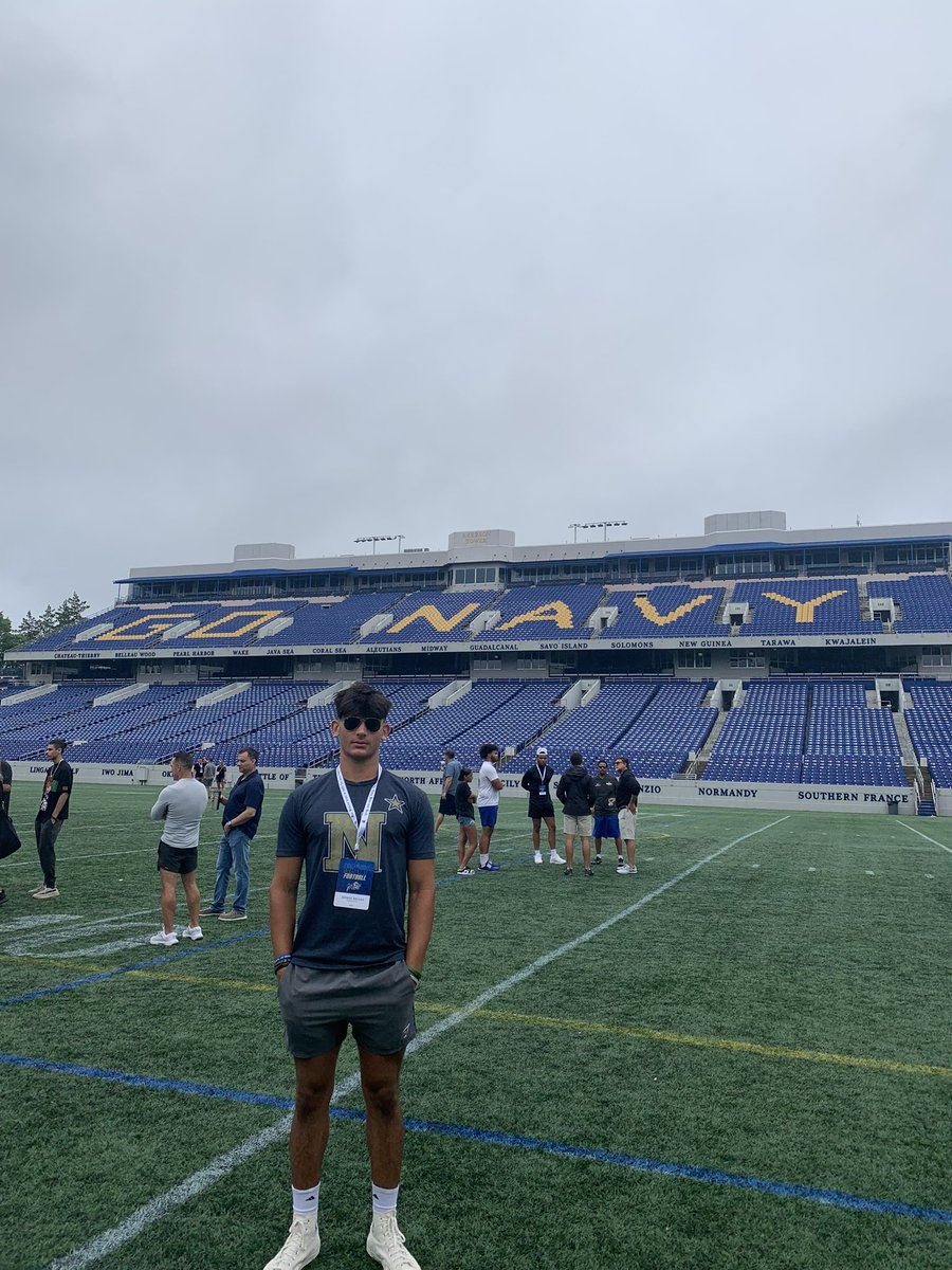 BishopRellah's tweet photo. Had an AMAZING time @NavyFB this weekend!! A huge thank you to @CoachJ_Williams @_CoachNew @PJVolker @Coach_MikeVick  and @Nate834 for making this happen. Coming home with nothing but love for the academy💙💛❤️. #BeatEveryone #RollGoats https://t.co/YZSrCxJDty