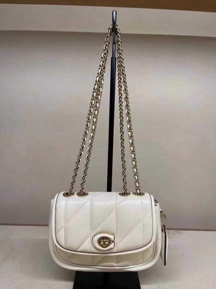 Catalogo360's tweet photo. C O A C H  🌟 👜

• Includes :  Tag , CareCard , Receipt ,Dustbag &amp; Paperbag

Lowest price ever! Send us message today📩

@Catalogo360 #onlineseller #onlineshopping #legitseller #FYP #legit #fypシ #bagseller https://t.co/0auqfIX9u8