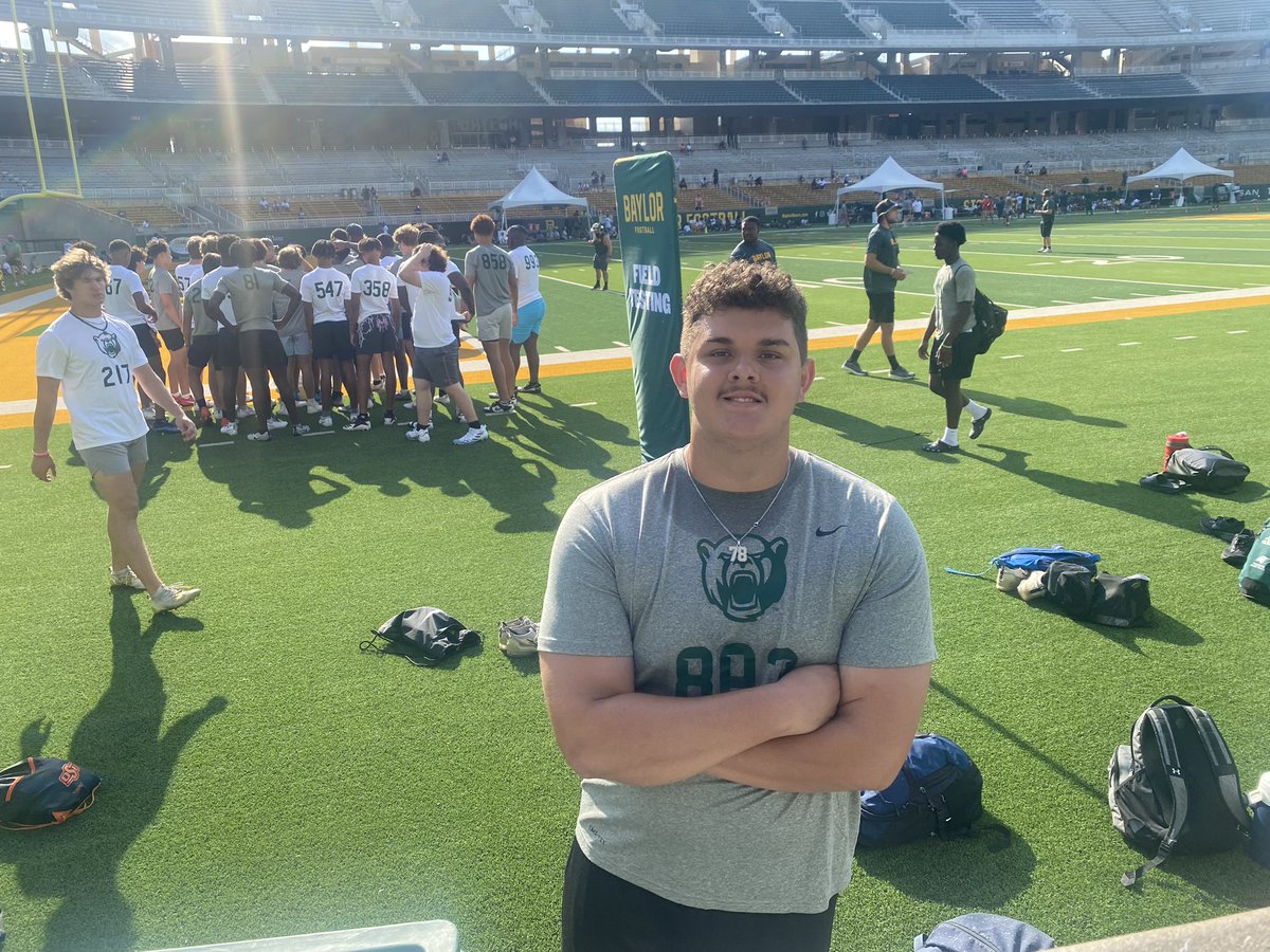 DawginMike's tweet photo. On 6/24/23 I had an awesome time at the @BUFootball Camp @CoachMateos and @Cwatts64 Had us focus on pure speed! Baylor’s offensive line have to be the fastest and quickest on the field! There was a tug of war at the end and I was part of the 10 olineman that destroyed the dline! https://t.co/KDgZzalOTM