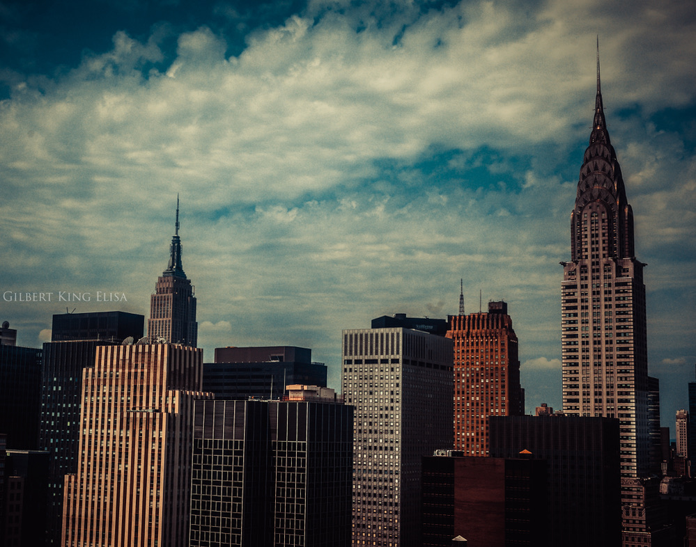 City Towers

 (Manhattan, USA)
#GilbertKingElisa #NYC #skyline #Manhattan #traveling #photography #streetphotography #newyorkcity #hotel #morning #travel #travelphotography #thebigapple #photography #urbanphotography #empirestatebuilding #aerial  #peoplephotography #colorless…