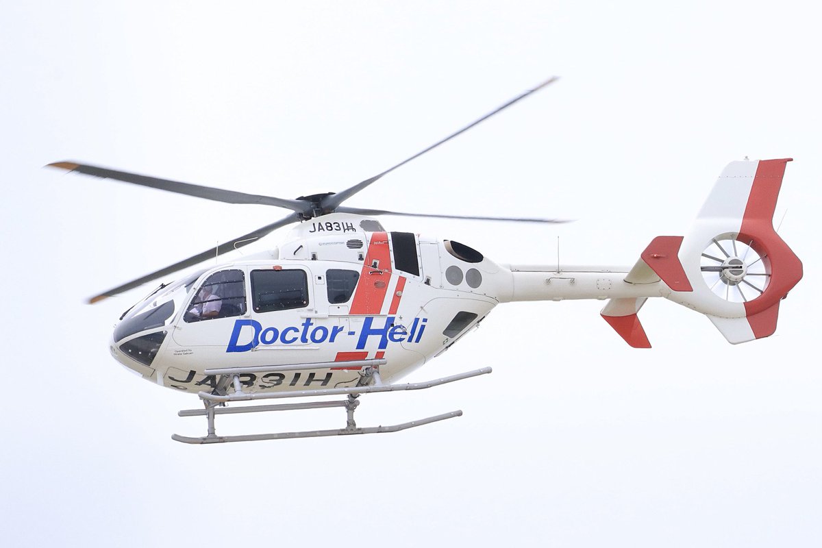 2023/06/25 10:36 ☁️
UKB / RJBE

学校法人ヒラタ学園
Eurocopter EC135P2+（JA831H）

C-HELIPADからR/W09で離陸された。