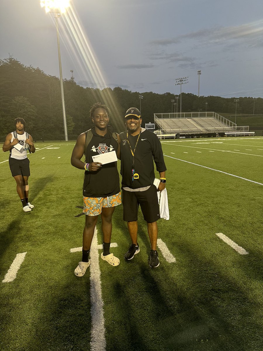Waltz_0612's tweet photo. #AGTG after a great camp Iโm excited to say iโm offered @FerrumCollege appreciate @Coach_AjHopke for the invite.
#recruitthehill #keepemrolling https://t.co/3xkIrxSyuT