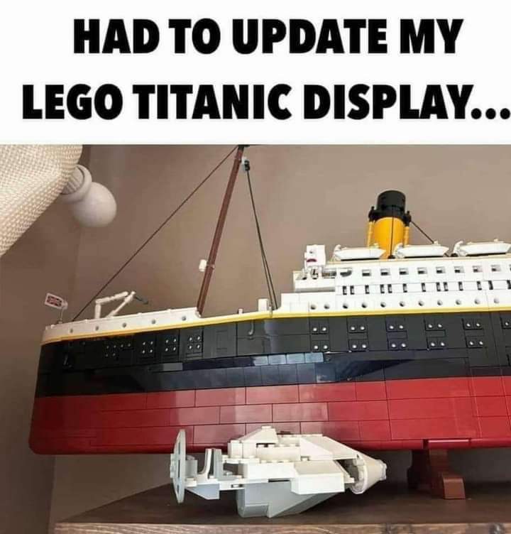 HelloImCarlo's tweet photo. It's hilarious to laugh at this meme 😭 https://t.co/rgQLyq06RZ