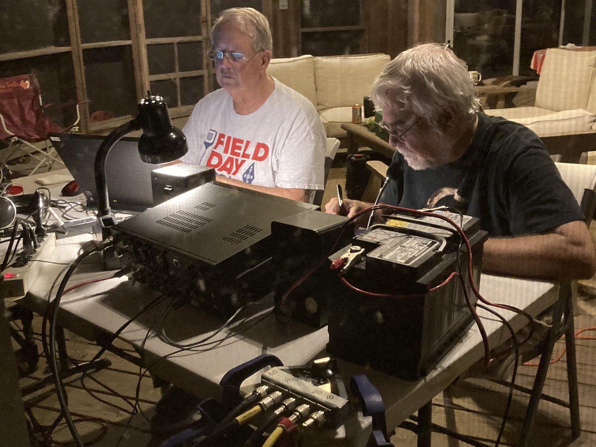 Setting up for a busy night at W3KDR/3. #arrlfd #fieldday2023