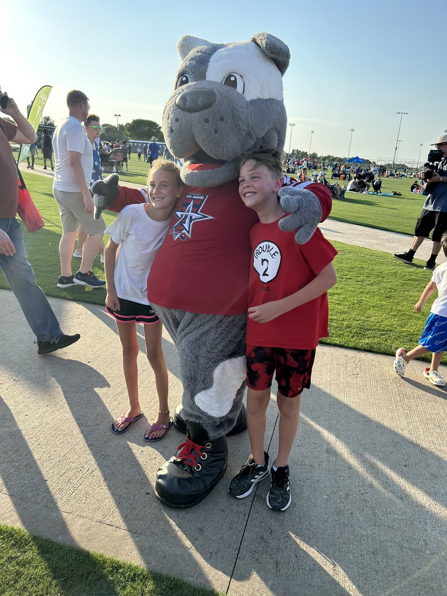 bestechlmascot's tweet image. Just having fun in the sun!  #allenusacelebration #celebrationpark #fireworkshow