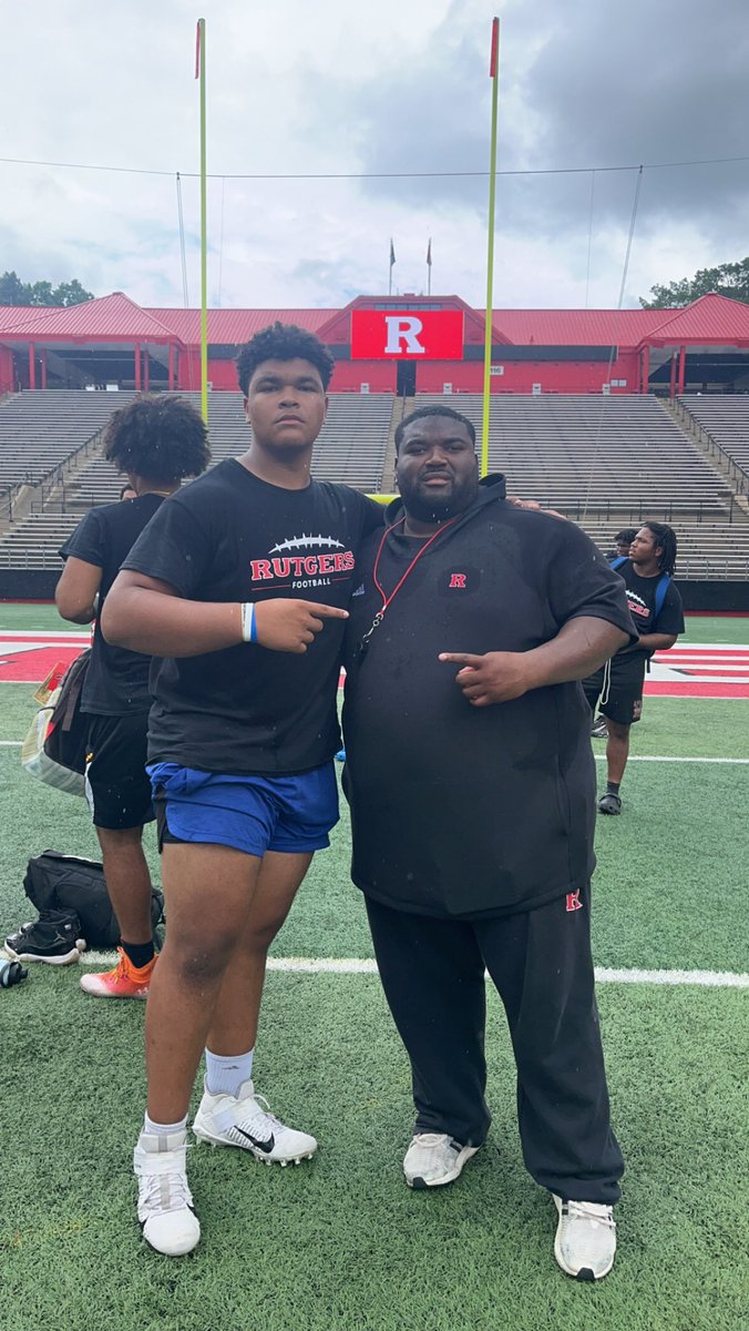Kendrick_M17's tweet photo. Had a great time competing at the Rutgers big man camp today! Thanks @CoachMWatson for the invite! https://t.co/M3kFLyveow
