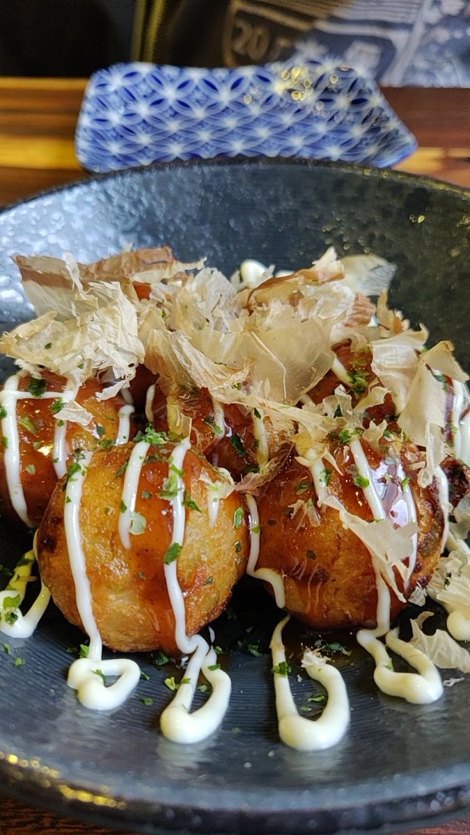 おはよう。朝食を食べて、ロックする準備はできている。あなたは？