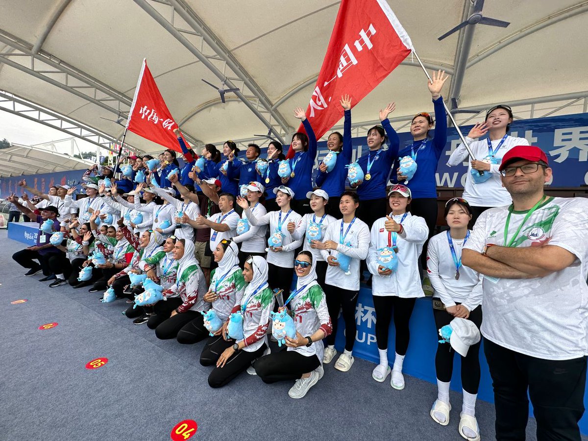 بانوان افتخار آفرین تیم ملی قایقرانی #ایران در مسابقات جهانی دراگون بوت که در شهر Zigui  استان هوبی #چین برگزار شد موفق به کسب مدال طلا در ماده ۵۰۰ متر شدند. تیم ایران پیش از این، مدال نقره و برنز این مسابقات را نیز کسب کرده بود.