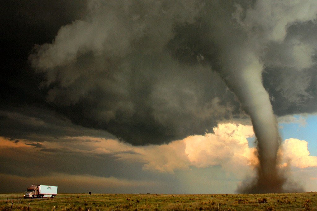 Tweeting Every years TOTY of the 2010s in my opinion until someone comments another TOTY and gets more likes than my tweet.  Part 1, 2010

Campo, Colorado. May 31st

#wxtwitter #tornado #severewx