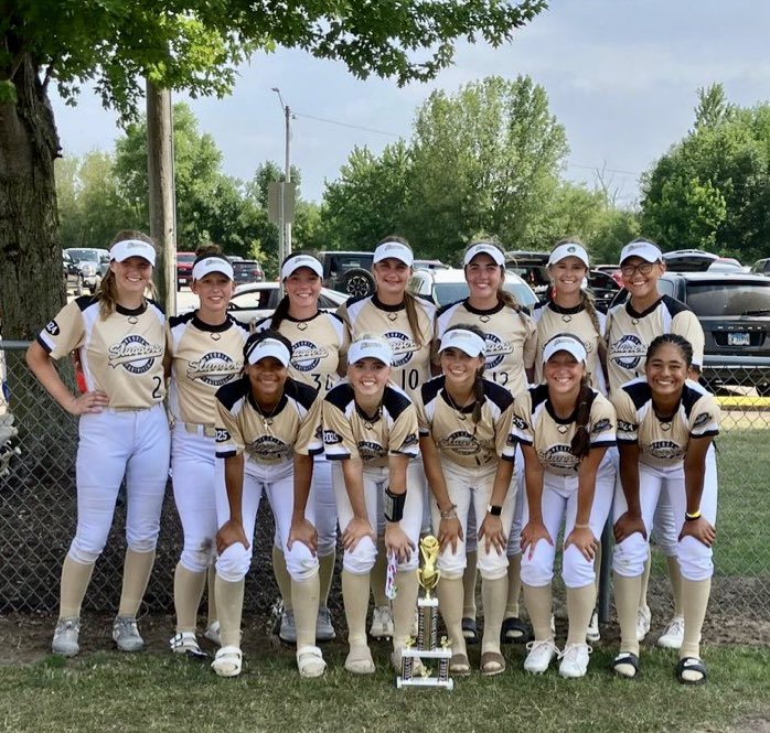 PeoriaSluggers's tweet photo. All Sluggers teams in action this weekend, 10s/12s/14s are still going. 18/16 G teams finished up today in the Ship! 
18s take the HH Shootout Ship going 7-0 on the wk outscoring opponents 54-5 🤯 while 16 G came up short in the Championship but fought hard to get there 💪🏻 https://t.co/ki2POB2z8E