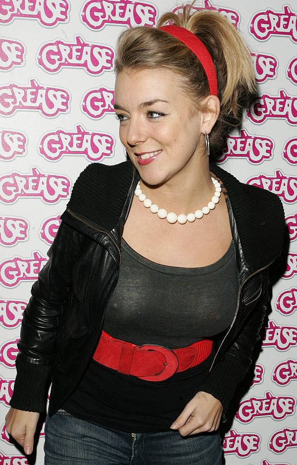 🅾🆂🅷🆄🅰 On Twitter Sheridan Smith Braless Perky Tits In A See Through Top
