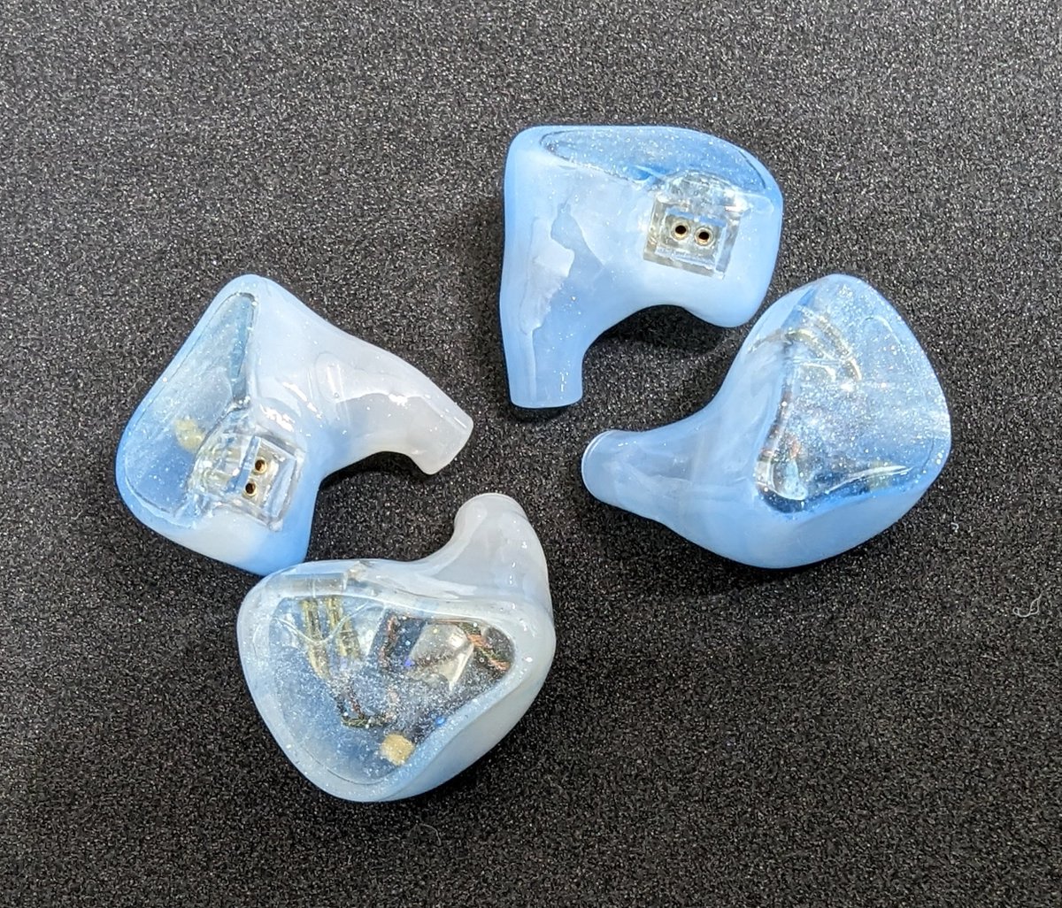 IemNeg's tweet photo. 販売致します。
「スナメリ君」1BAです。

私なりの1BAの答えとして、試作を重ねた物の完成形であり自信作です。
通常1BAで用いられるドライバーと比較してサイズの大きいドライバーにチューニングを施し、迫力かつ広帯域であり、分離感と1BAらしい音の統一感を両立させた物となっております。 https://t.co/J7nNaizwFy