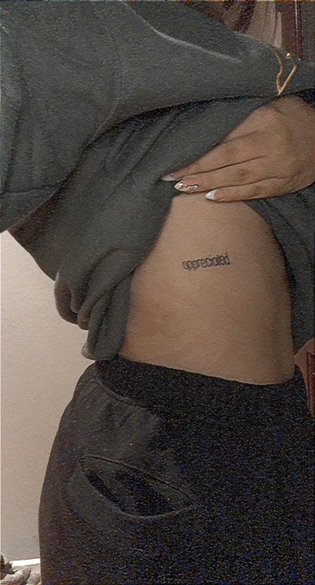 i just had a psychic reading and right at the end as she was wrapping up she suddenly said “do you have a tattoo for someone?”. i told her yes and she said “he wants you to know that he’s very APPRECIATIVE and feels very special that you got it”. love u forever <a href="/coreylabarrie/">Corey La Barrie</a>