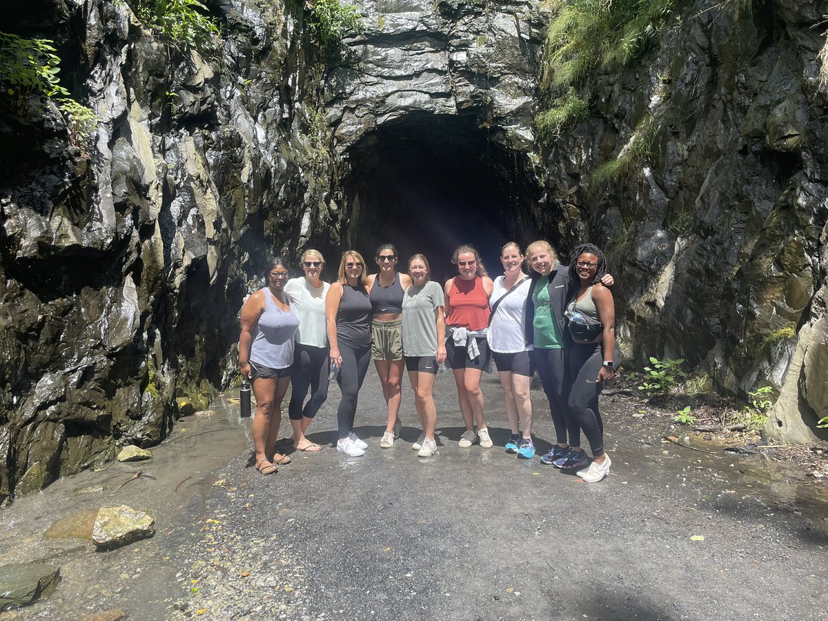 Claire Stiles tweet media