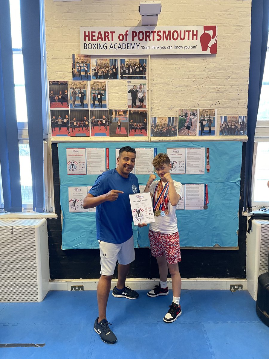 🤩 this young lady works hard when in the gym. Now Completing her  Platinum Award, all her 6 awards (certificates & medals) have been achieved. What an achievement #grassrootsboxing  #youngpeopleinsport #boxingineducation #boxinginschools ##dontthinkyoucanknowyoucan 👊🏾💥