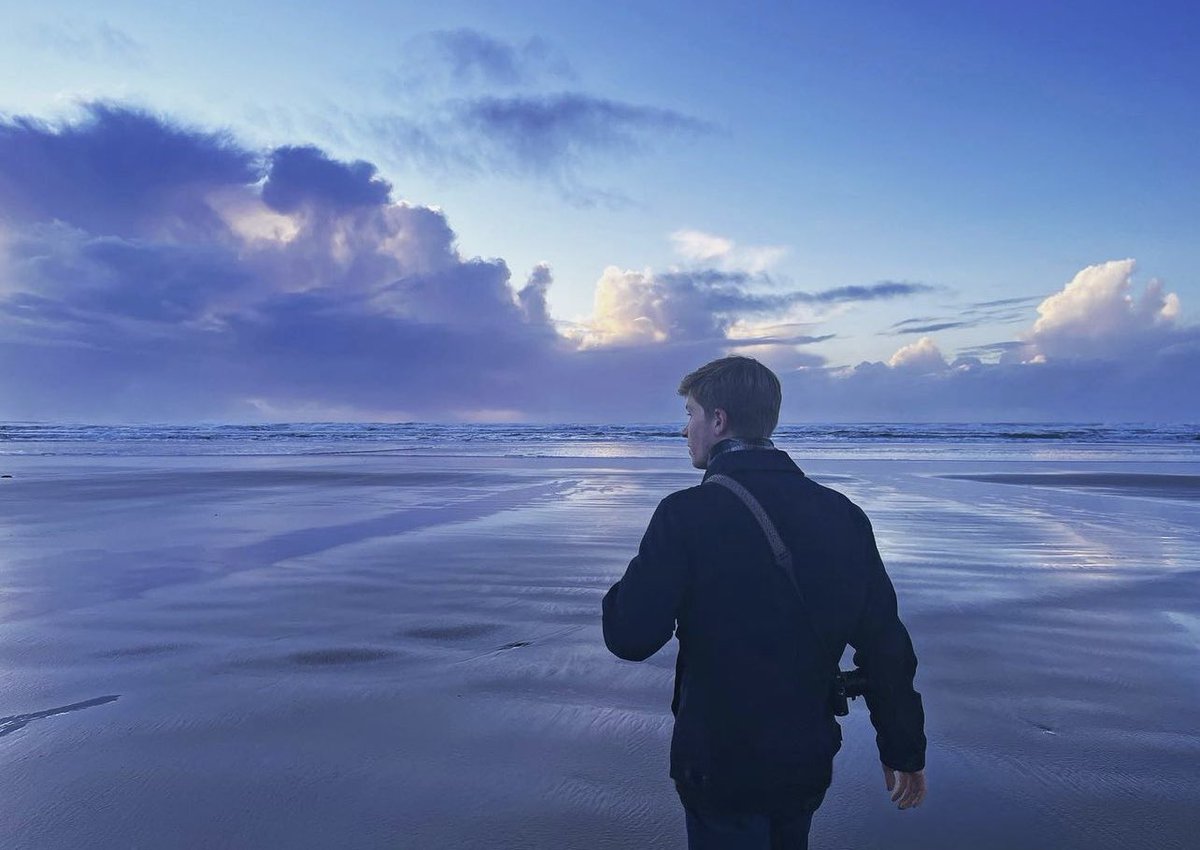 RobertIrwin tweet picture