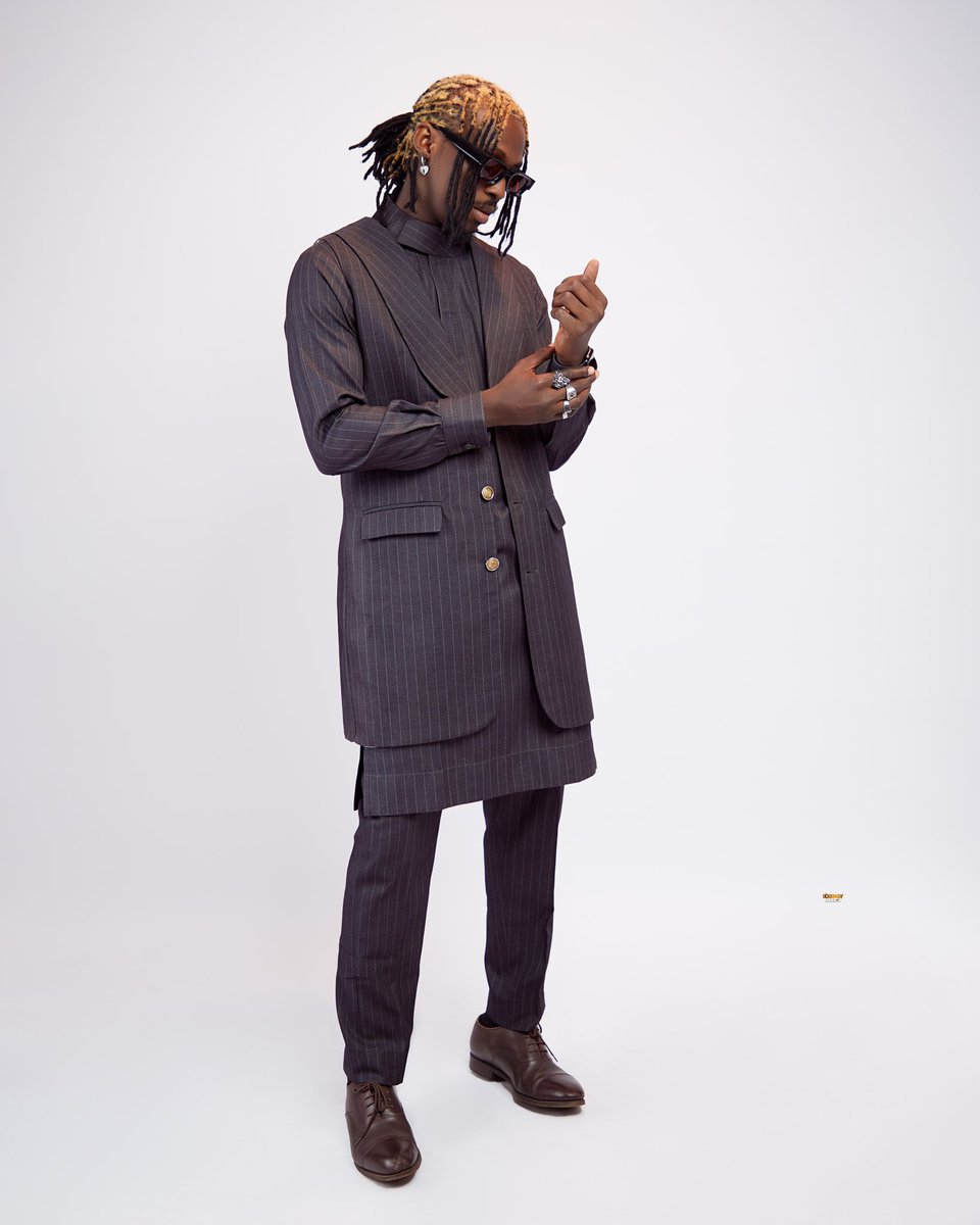Eloswager's tweet photo. It’s a baby boy’s birthday ❤️‍🔥😋
Styled by KONYE
📸 : Chingystudio https://t.co/RfQxSiiQjD