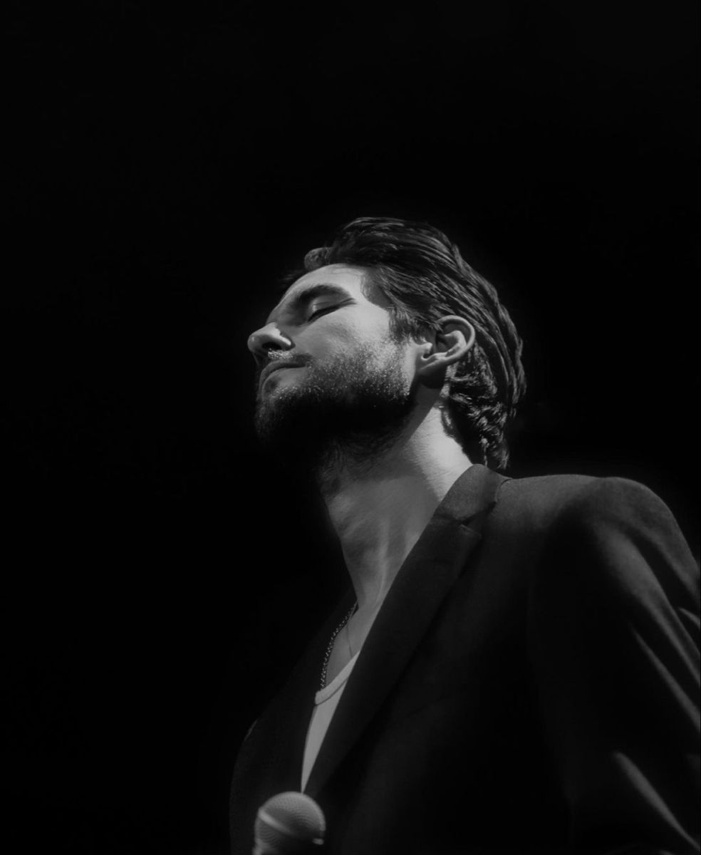 ᅠ

                 ᅠ

                       |  𝐒𝐄𝐃𝐔𝐂𝐓𝐈𝐕𝐄 𝐒𝐔𝐍𝐃𝐀𝐘 
ᅠ