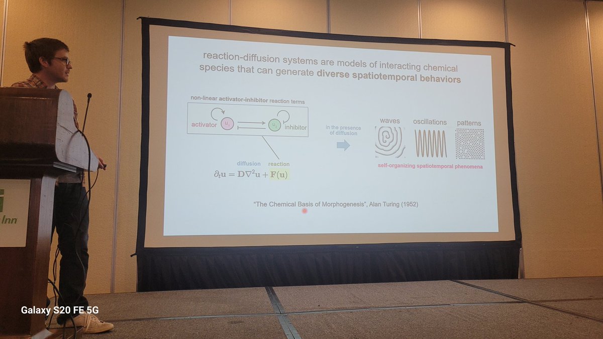 Leili_Rohani's tweet image. Spatiotemporal reaction-diffusion systems: #msbw2023 @CellRaiser_ explained reaction-diffusion systems: #ModelsOfInteracting chemicals that can generate #Spatiotemporal behaviour: Conventional basis of #Morphogenes #Patterning #Activator #Inhibitor #Loop-Feedback-Loop