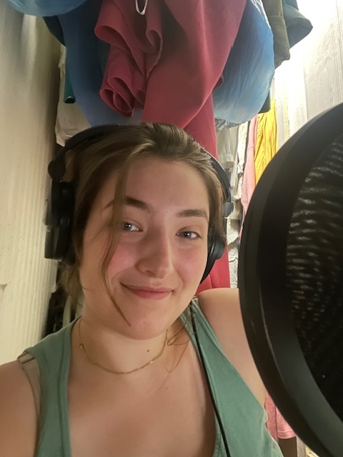 programsoundFM's tweet image. say hiii to the face behind the cicaida, our dearest saskia! 

saskia muller is an actor, creator, and connoisseur of microwavable cuisine. we love saskia to pieces and our broadcast would have never been the same without her!

‘Bug life’ hosted by leslie is on now!