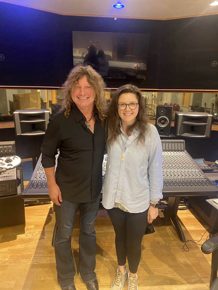 ascorder's tweet image. Big thanks to Jamie Warden and Katelyn Prieboy at Ocean Way Nashville yesterday…Sunday Sunset Recording Sessions coming soon for you TORA TRIBE!!