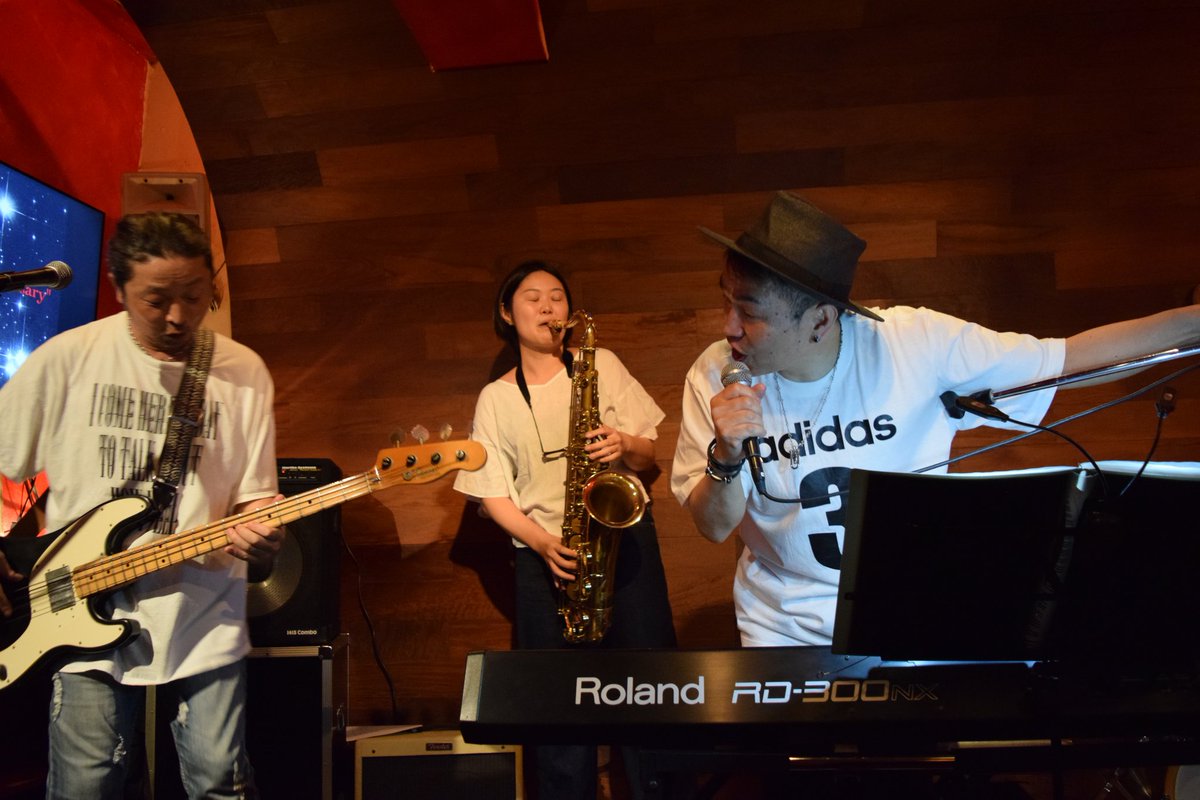 MaguRock's tweet photo. 2023.06.24(sat)
Ryuji presents
~loose mode night #46~
下北沢Bar?CCO
#鐘ヶ江隆二
#TheMOCCOS
#下北沢
#CCO https://t.co/FhTnt7NUj4