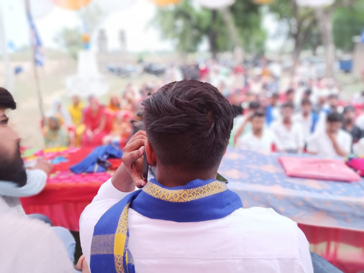 DhanukAzad's tweet photo. आज जिला रायबरेली के सरेनी विधानसभा क्षेत्र के ग्राम पोस्ट नीबी में‌ आजाद समाज पार्टी के प्रदेश सचिव बड़े भाई माननीय @AniketDhanuk_ जी का आगमन हुआ जिसके मुख्य अतिथि बड़े भाई माननीय अनिकेत धानुक जी व मंडल अध्यक्ष अरविंद राजवंशी व विशाल धानुक जी रहे जय भीम।। https://t.co/MwMQGpoDXj