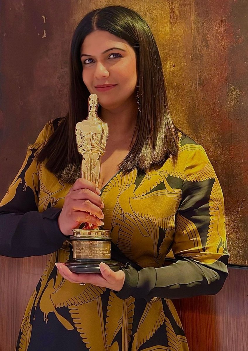 NKrrishnraj's tweet image. You are a really very creative thinker and dynamic personality gorgeous, multi talented director sahiba @EarthSpectrum garu 🌸
Congratulations for your awards and success ❤️
#KartikiGonsalves #FilmDirector
#CreativeThinker #Beautiful