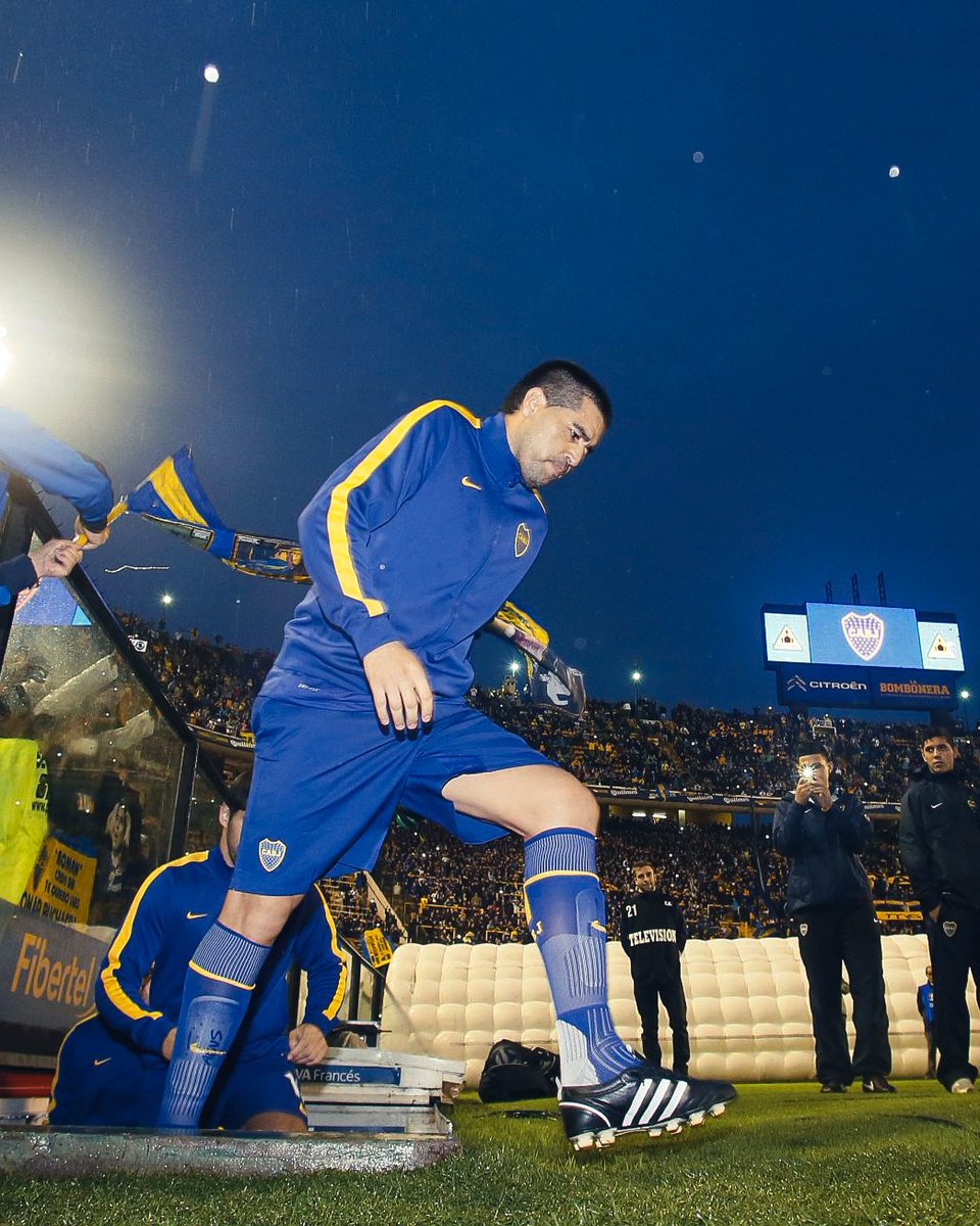 lanumero12comar's tweet photo. 🥹 3332 días después, Román volverá a entrar a #LaBombonera por ese túnel vestido con los colores de #Boca por última vez. https://t.co/xIYH69eeaP