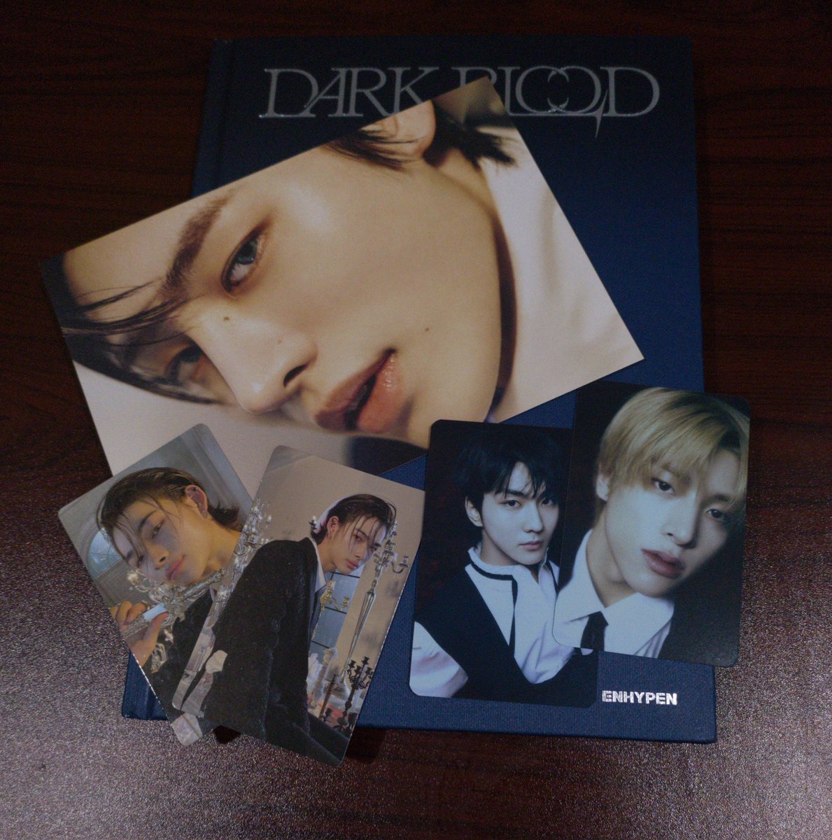 bangtanie_loml's tweet photo. LOOK AT THIS MY GOD I SCREAMED MENTALLY WHEN I SAW SUNGHOON. I PULLED 2 RIKI AAAAAAHHHHHHHHH
#DARKBLOOD #ENHYPEN #FULL_VER https://t.co/C6fUVs1np2