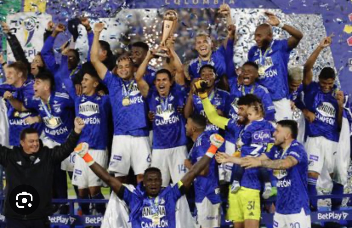 pacheandrade's tweet photo. Volví para narrar un nuevo título de Millonarios.
Tenía la certeza que en mi regreso relataría otra noche gloriosa!!!
#MILLOS ⚽️Campeón!!! https://t.co/V4dyjyWu3f