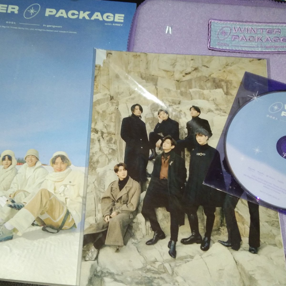 skyiejj's tweet photo. wts lfb bts ph

bts winter package 
(cd, photo book, pouch, and poster only) 
— 400php 
loc: dvo 
mod: ggx https://t.co/Ms2MsVORcv