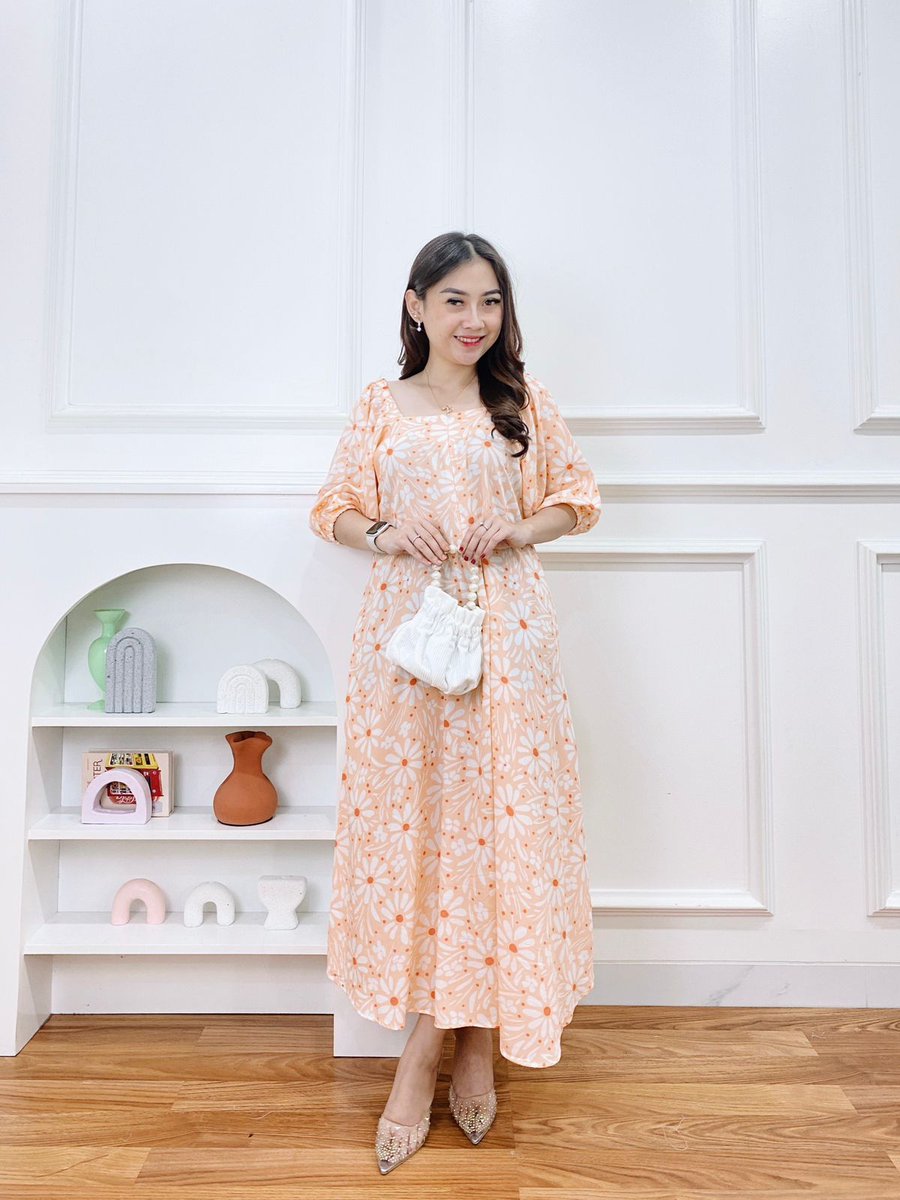 bakuloriflame's tweet image. Aurel Dress by Fanessa Homedress

🍁 LD: ±110-115 cm
🍁 PB: ±120 cm
🍁 Bahan Rayon Premium dan Rayon Twill
🍁 Model lengan semi balon dan karet
🍁 Busui friendly (zipper)

IDR 98k

Yang mau bisa DM atau WA 0895397163419

#dress #daster #oneset #fanessahomedress #setrayon #thread