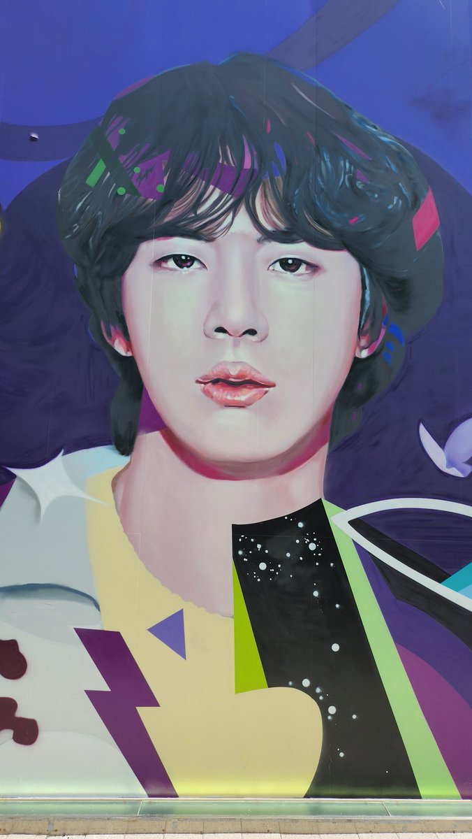 WOW!!

BTS mural is INCREDIBLE & Jin's took my breath away, the eyes and the lips 🥵

The artist nail it. 💜 💜

#BTSFesta2023 #2023BTSFESTAatYeouido
#TheAstronaut #JIN #BTSJIN #진