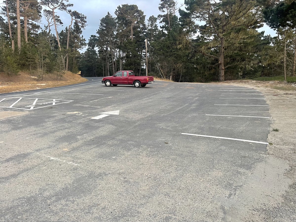 I’m into my 29th year of caddying and I’m still shutting the place down! 

Last caddie in the car park! 

Great players, awesome evening and still absolutely loving what I do! 

Can you say that about your job?

#Golf #GolfTalk #PebbleBeach #CaddieLife