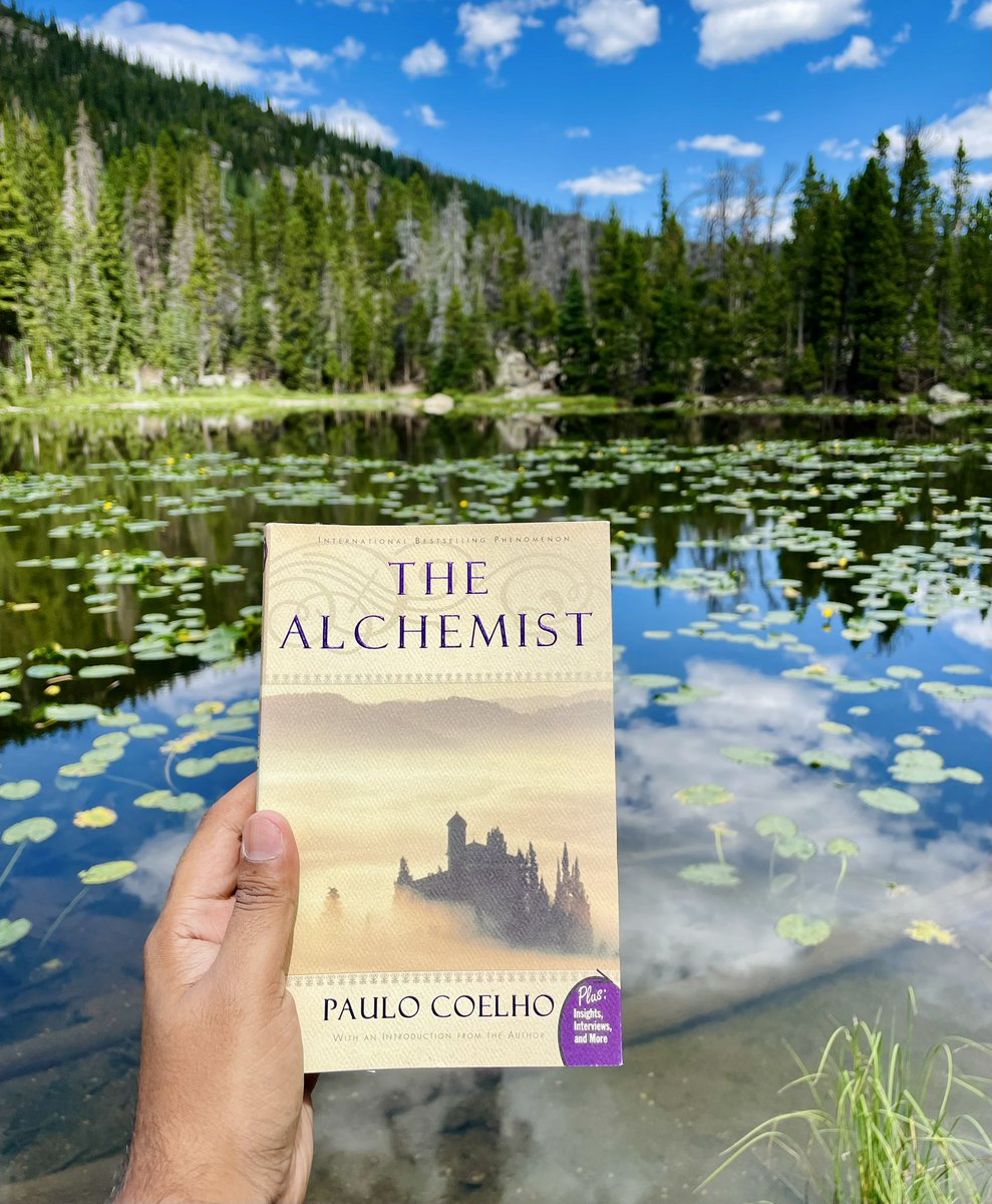 readswithravi's tweet image. 7 books to read if you are Feeling Lost in Life 🧵

1) The Alchemist by Paulo Coelho